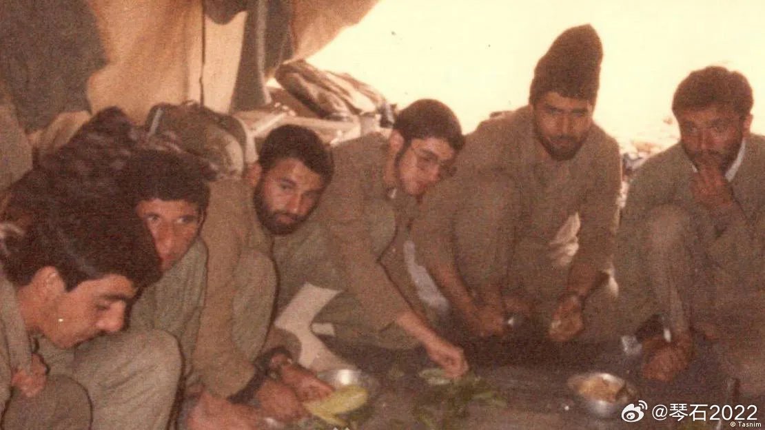 伊朗新领袖释放强硬信号从死亡堆里爬出来的领袖2月28日，在这一天里，穆杰塔巴失去