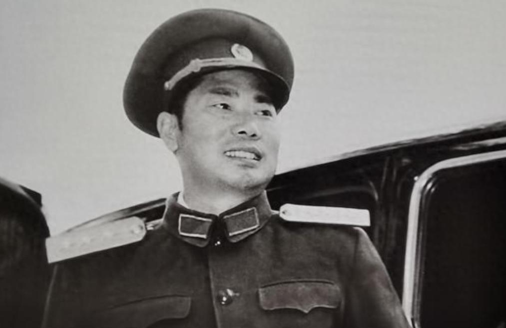 华北战局难以突破，杨得志回忆部队士兵埋怨为何总是与敌人硬碰硬？
1947年初春，
