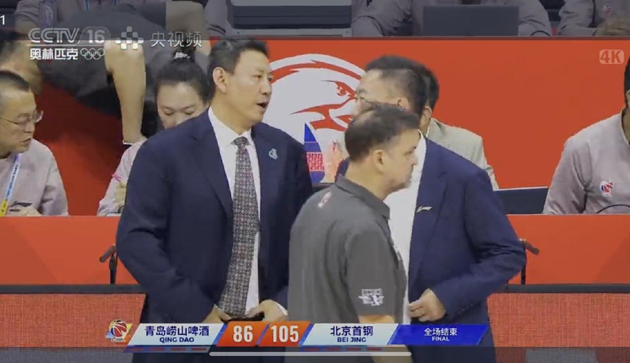 北京首钢三分球命中率百分之七十六，你说恐怖不？不看别的，就看这丝滑的手感，不赢球