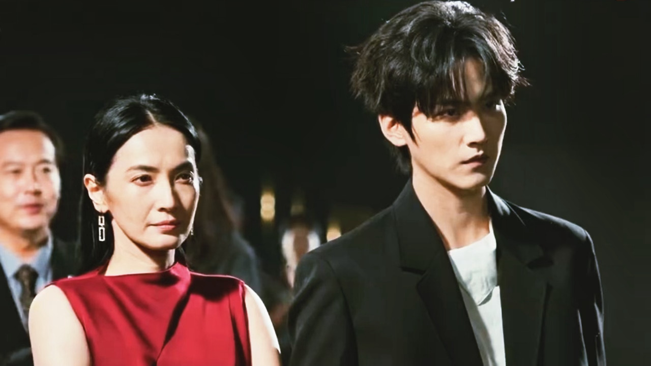成年后的陆西骁完全小狼崽陆西骁成年体炽夏