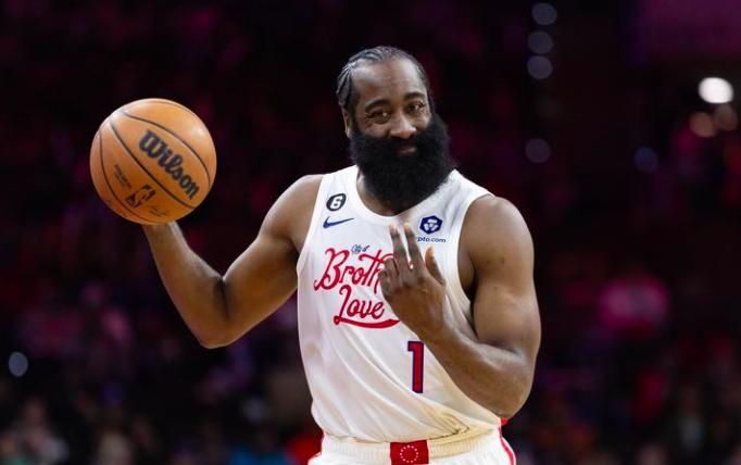 这下NBA东部5队不淡定了，
特别是凯尔特人，他们即将坐镇主场迎战快船，通过快船