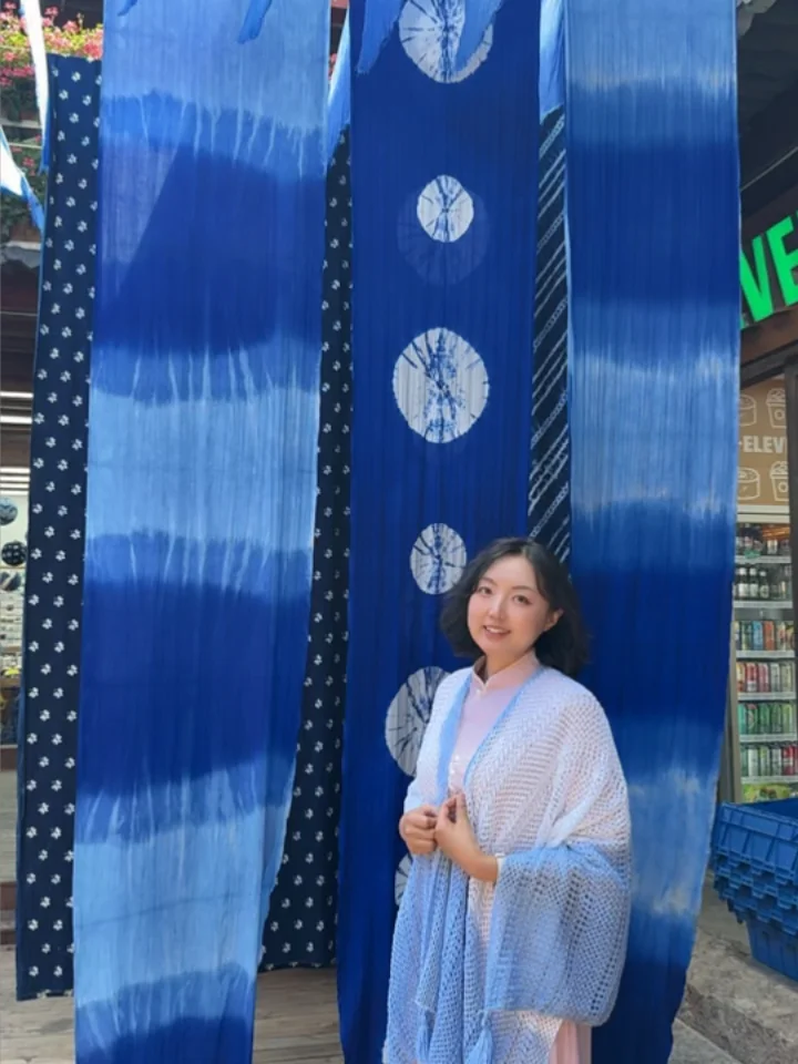 丽江古城做一件独一无二扎染裙子👗