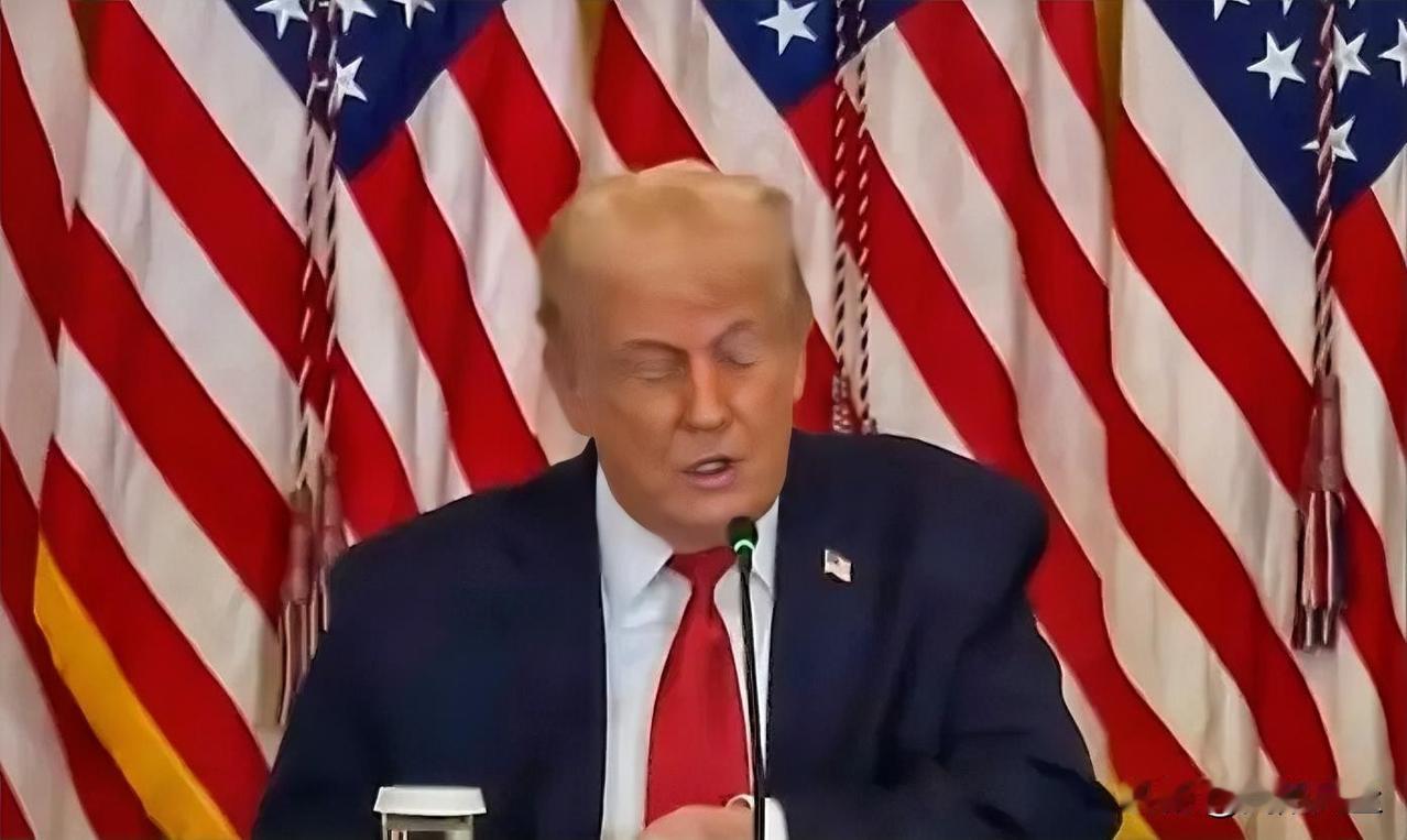 特朗普总统在对可能考虑白宫经济顾问凯文·哈塞特担任美联储主席职务时表示，“哈塞特