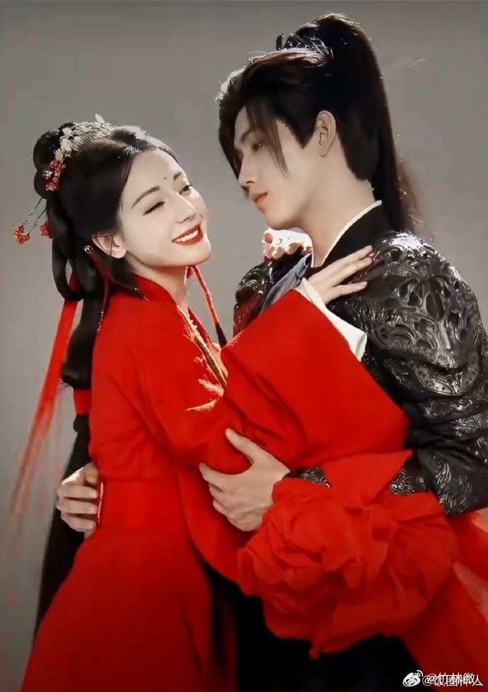 迪丽热巴rua陈飞宇迪丽热巴给陈飞宇摸美了来看娱乐 迪丽热巴rua陈飞宇也太自然