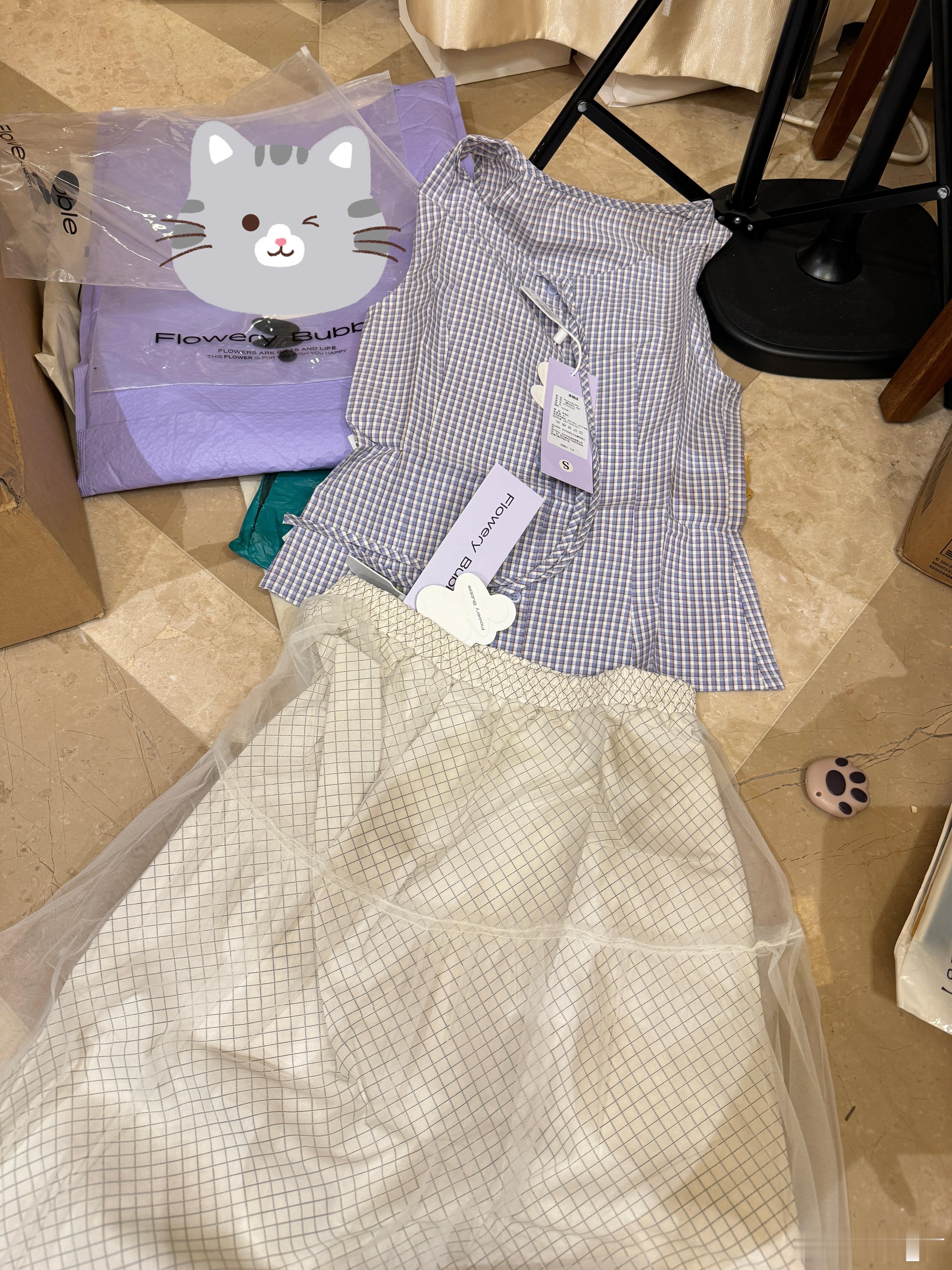 拆了成百件衣服之后我越来越发现有很多衣服 从拆开的那一刻 我就知道穿上绝对好看！