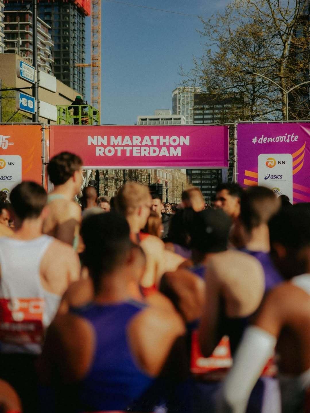 DSM-Firmenich 帝斯曼-芬美意职业跑队的2026赛季比赛服装在鹿特丹