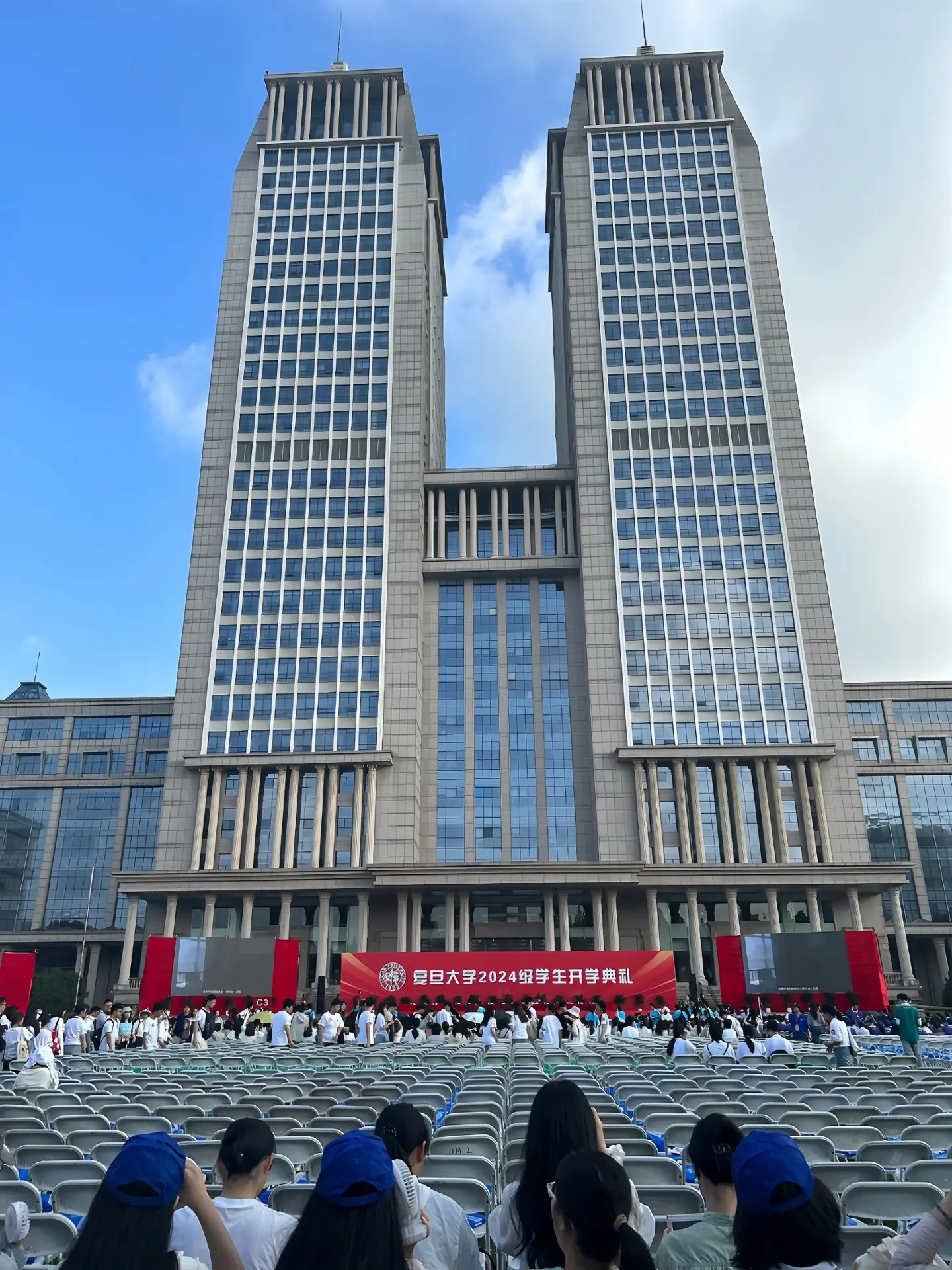 “天下英才真的犹如过江之鲫啊”