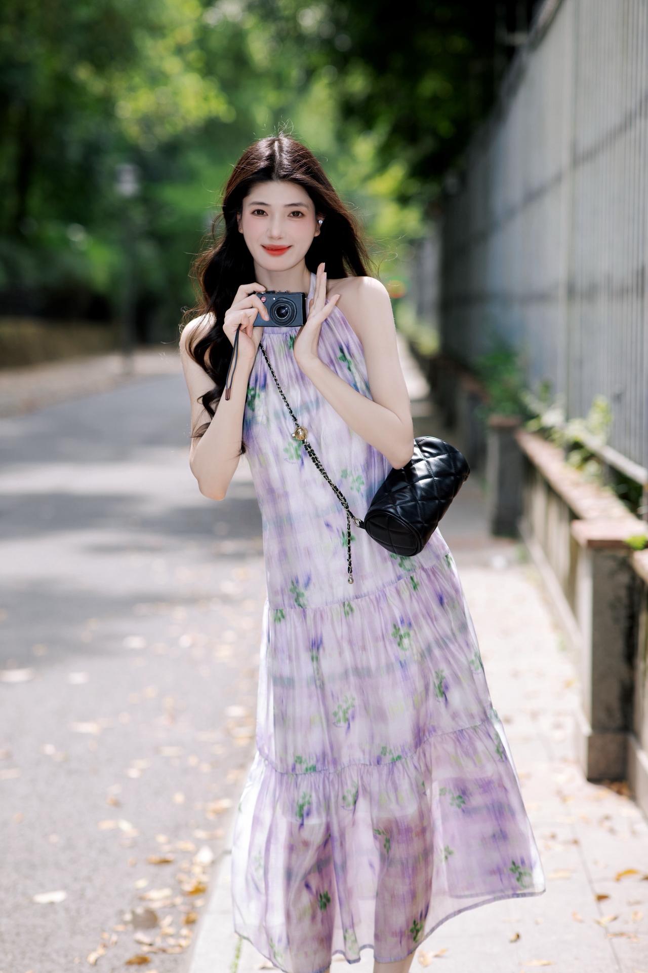 夏季连衣裙 碎花裙 紫色连衣裙 连衣裙分享 适合度假穿的碎花裙