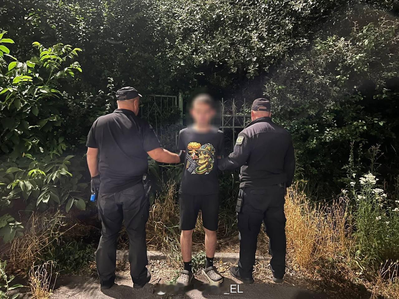乌克兰边防部队再次逮捕了那个19岁的耐抓王，他已经是第13次试图逃离乌克兰而被抓