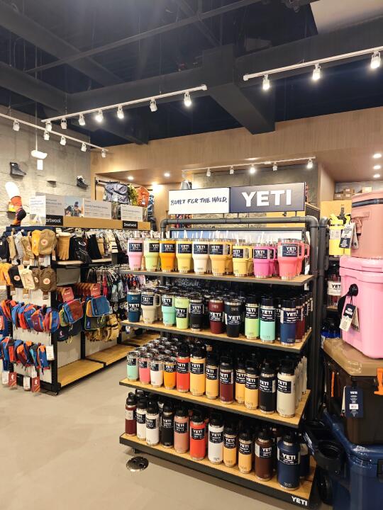 等等，大家的焦点能不能放在 Yeti 上