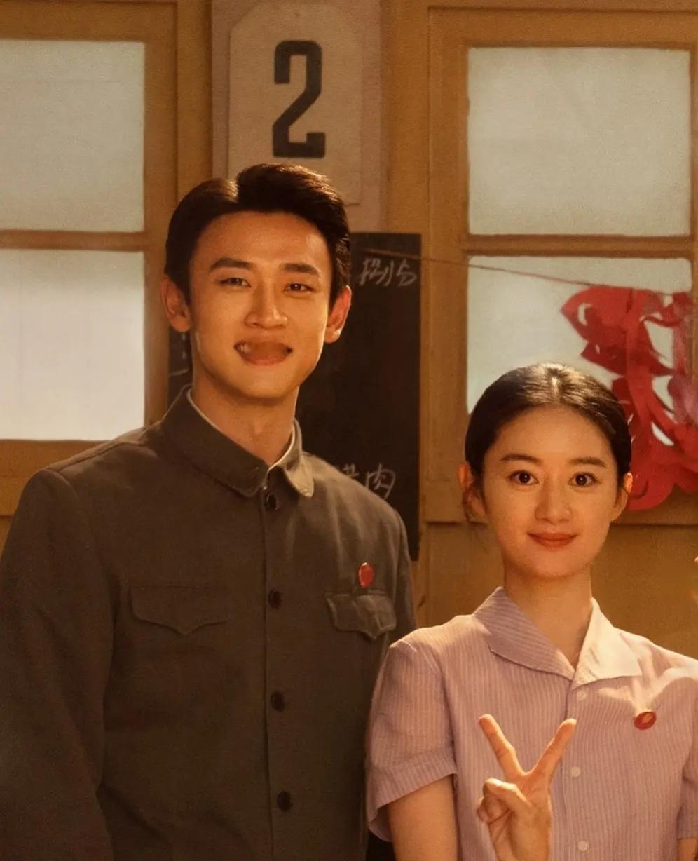 纯真年代的爱情男二女二郭晓婷和王天辰的戏份好少，不够看。 