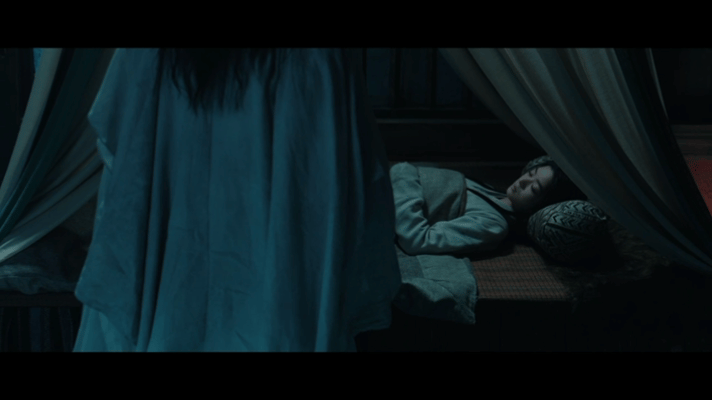 李昀锐新剧吞药救爱诸葛玥刻意装哑隐瞒身份，还在阿楚掌心写下别的名字，就是不想打乱