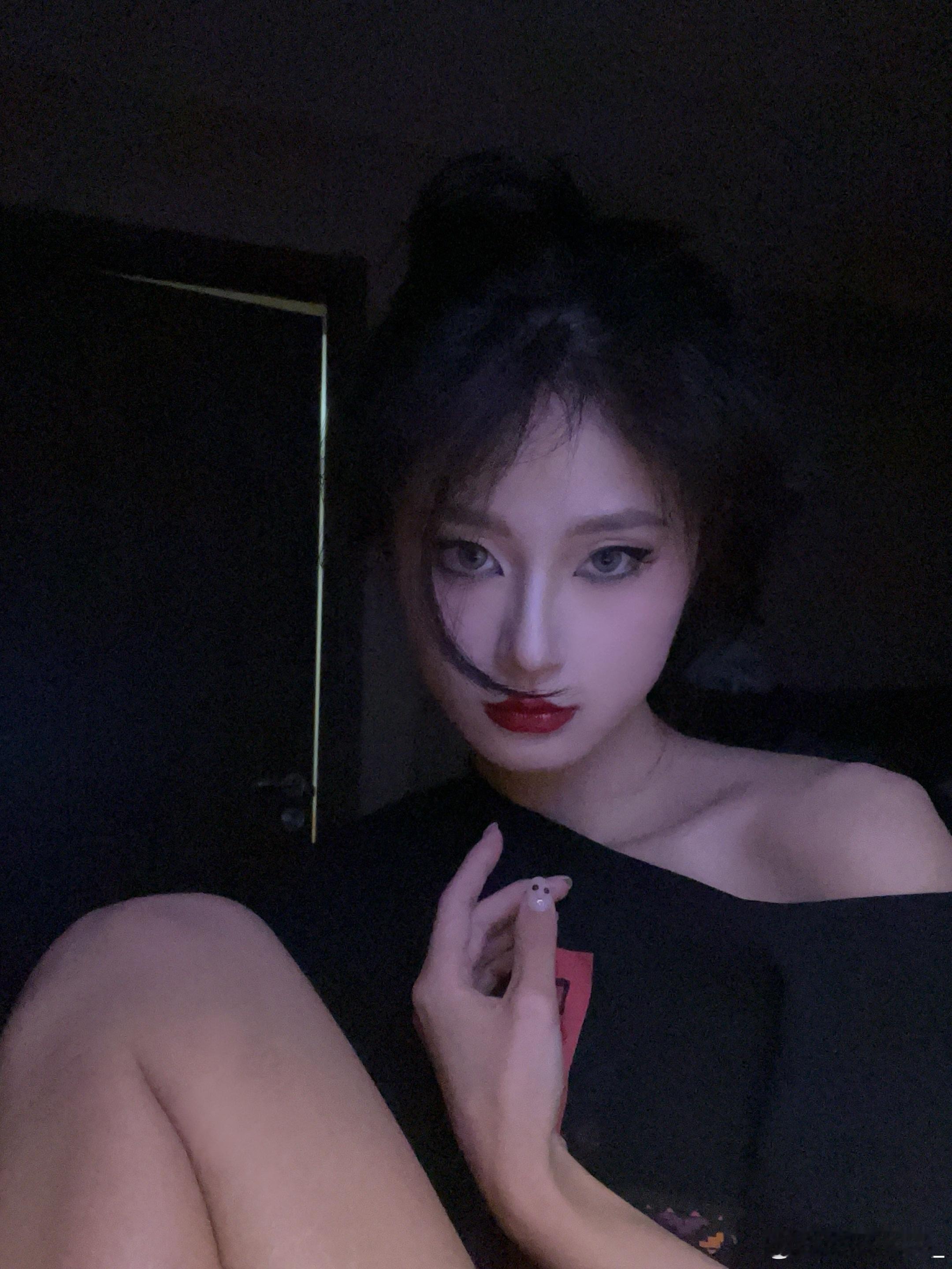 现状不可描述，未来无法预测，一切皆有可能。 