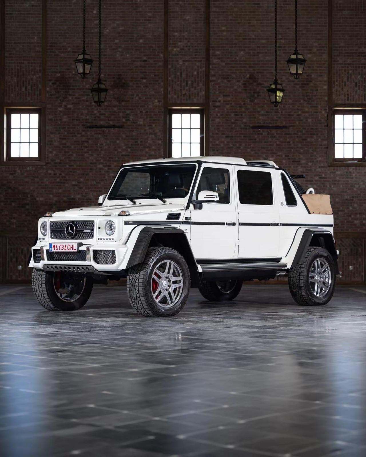 迈巴赫G 650 Landaulet.2017年，奔驰正式推出梅赛德斯-迈巴赫G