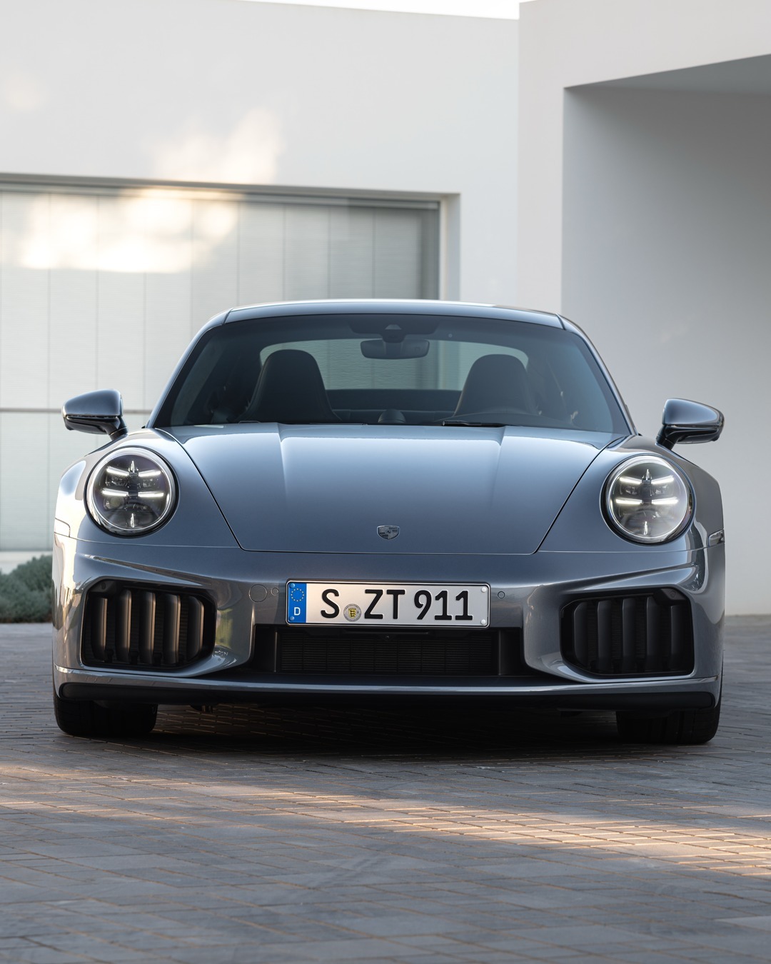 最强的保时捷911 Turbo S来了。3.6升水平对置发动机+双电动涡轮增压器