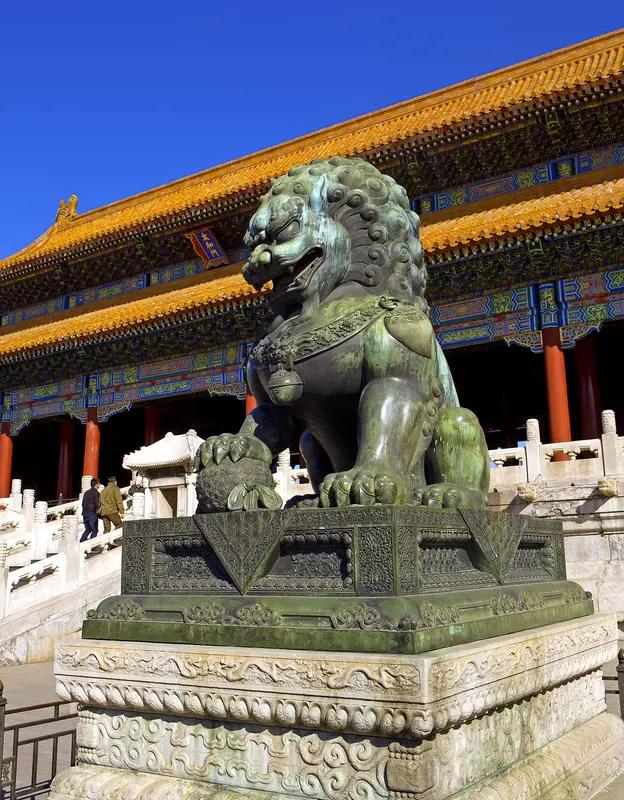 明朝故宫狮那可是故宫里独特的存在。这些狮子可威风啦，造型大气又威严。就拿太和门前