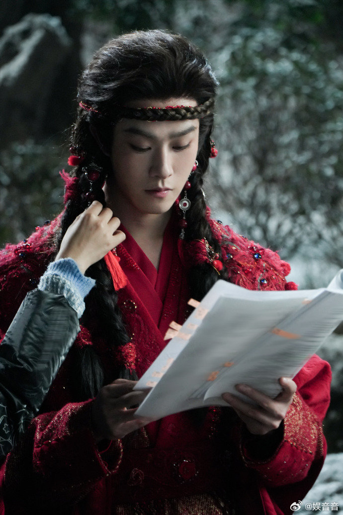 田嘉瑞拒绝出片ooc寄灵田嘉瑞真的太尊重角色了！拒绝为了出片硬凹造型 OOC 寄