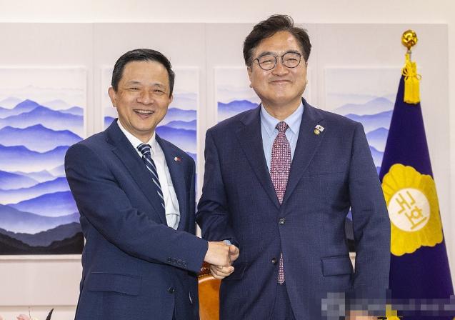 就在刚刚
韩国突然宣布了
9·3阅兵出席人选确认了，不是总统李在明，也不是外长赵