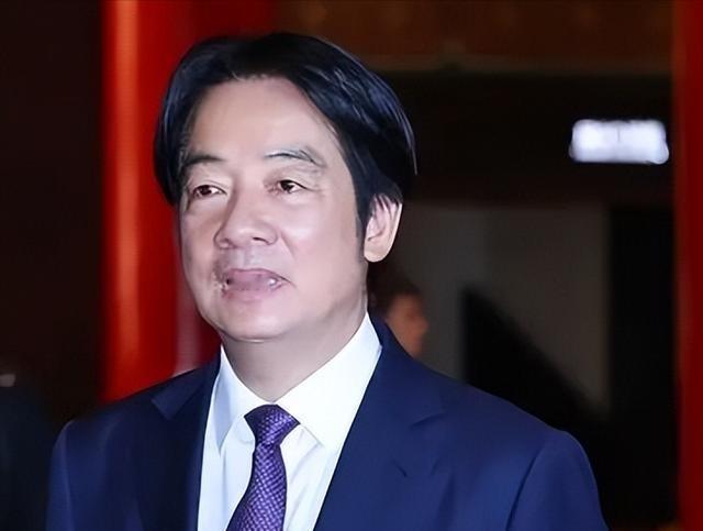 知道赖清德如今最怕谁吗？很多人以为是大陆，不对，因为他知道中国一时半会不会动他。