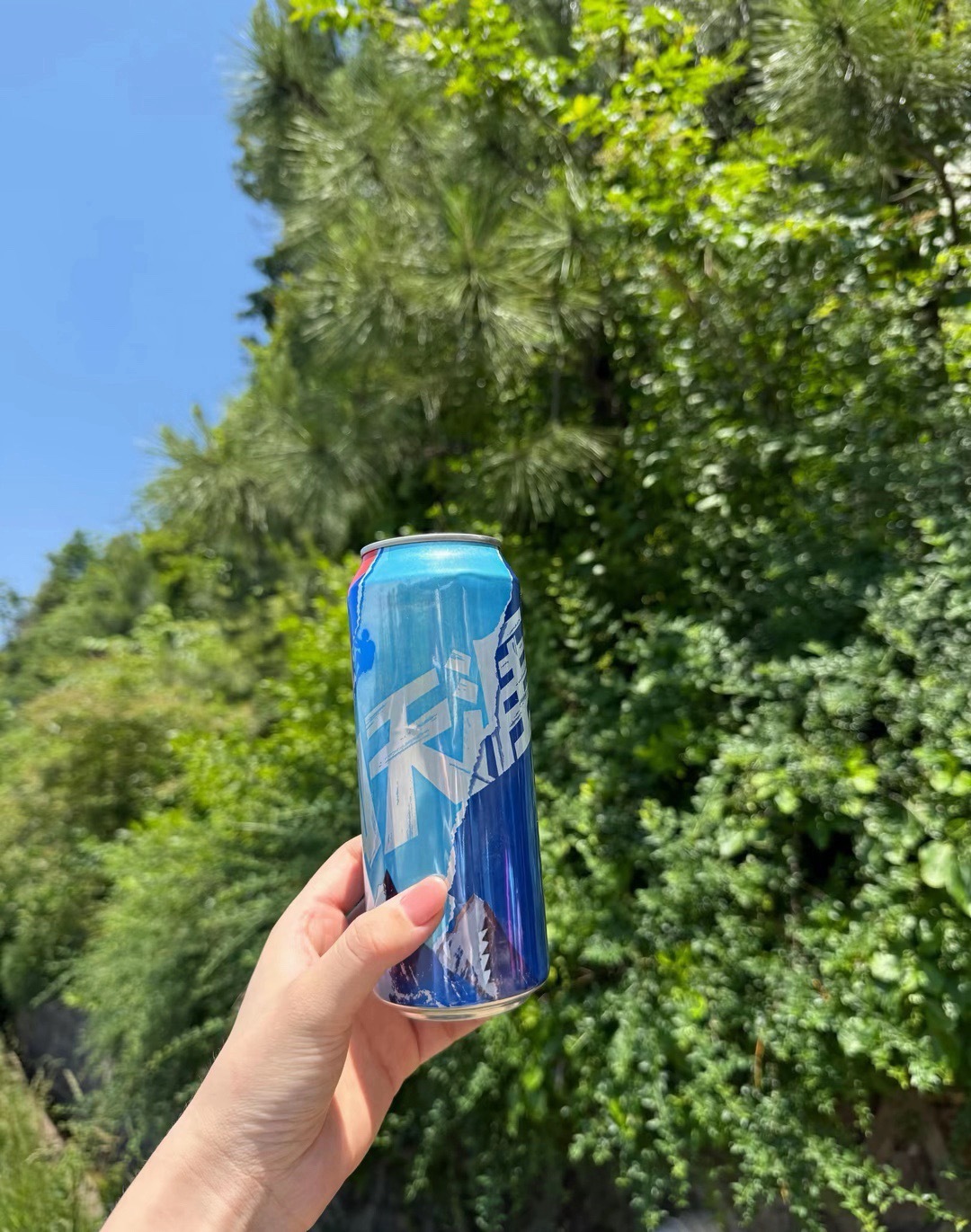 立秋了,那就和夏天好好道个别吧,所有遗憾就止于此吧,该往前看了。 