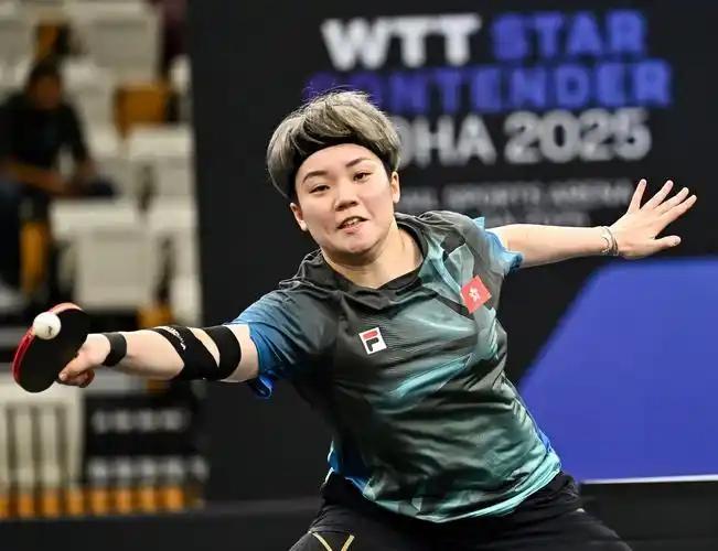 刚刚结束的一场WTT蒙彼利埃冠军赛女单1/4决赛，女单世界排名第43位的中国香港