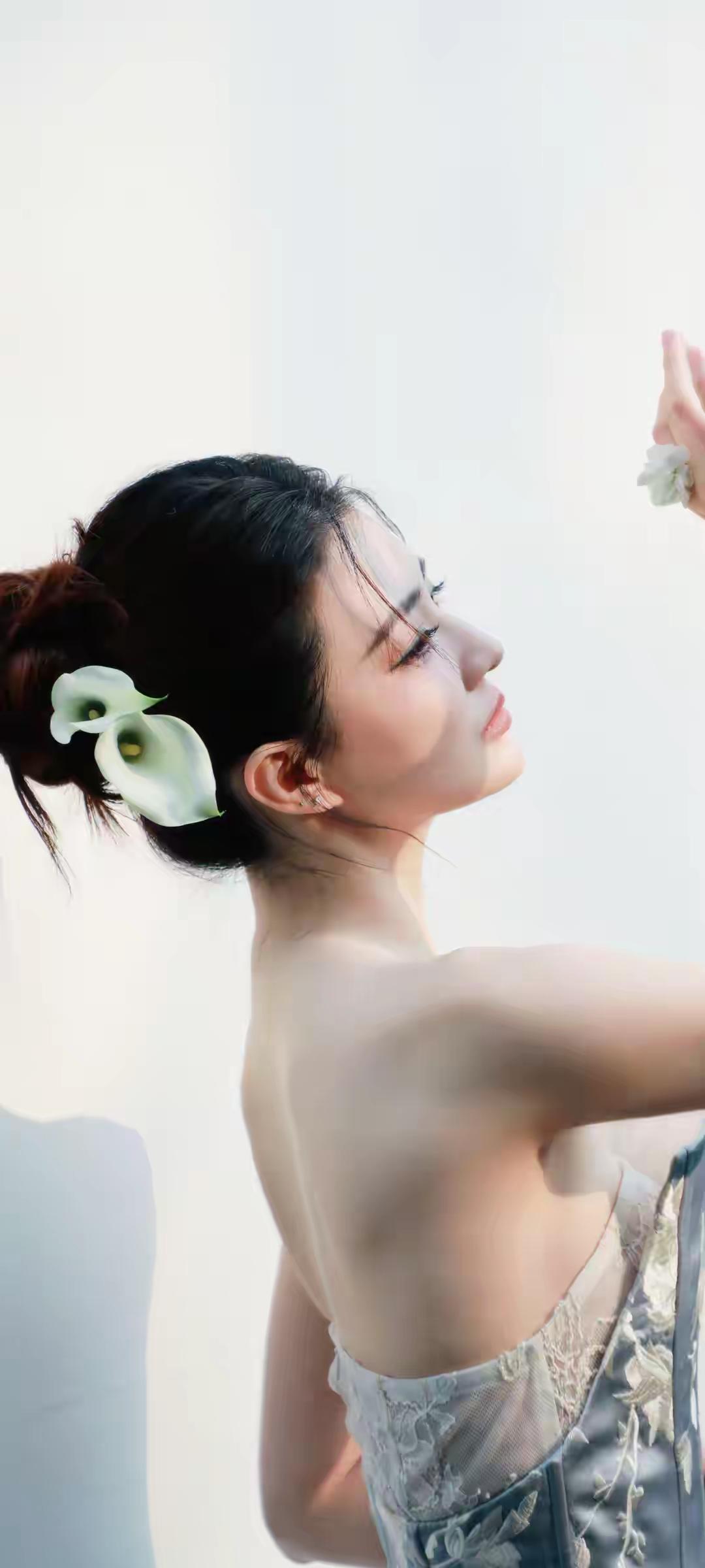 徐璐可爱多一点，干爽多一点