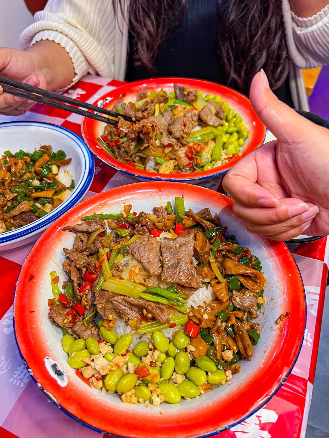 感谢姐妹带我来。。。南宁超大碗穷鬼食堂！！！
