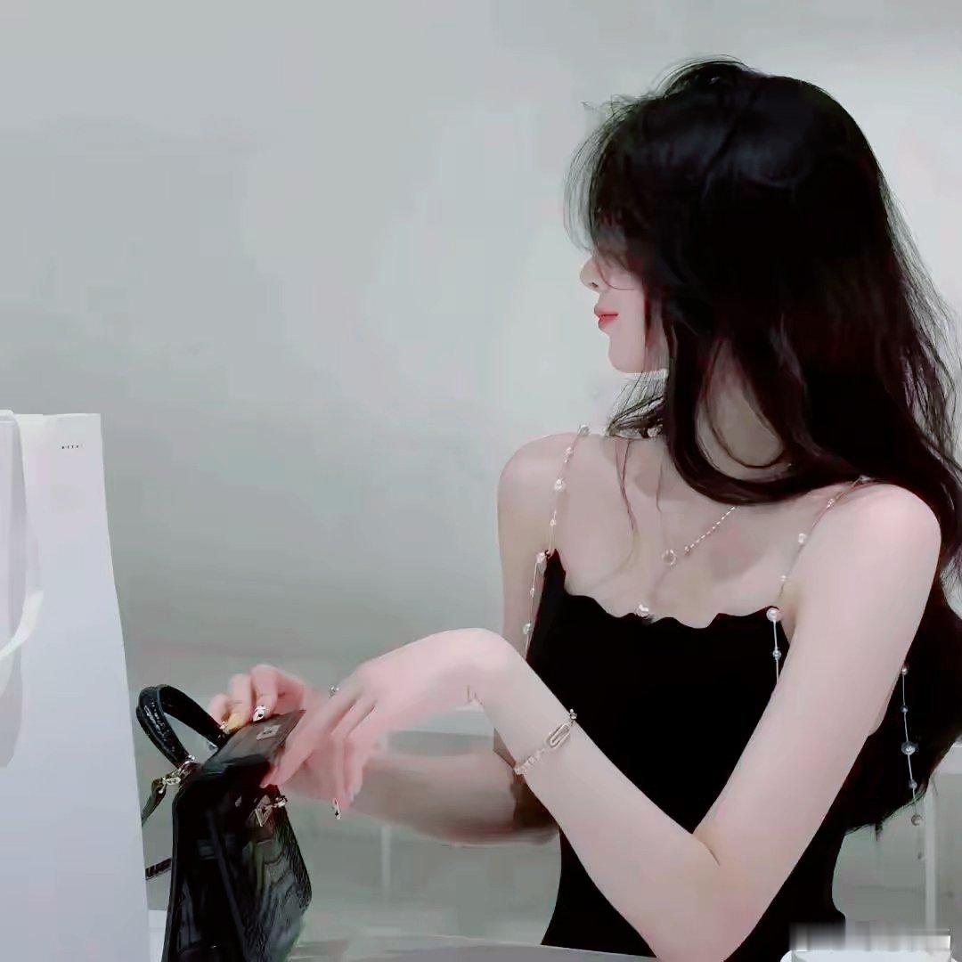 悲喜自渡， 他人难悟。 ​​​