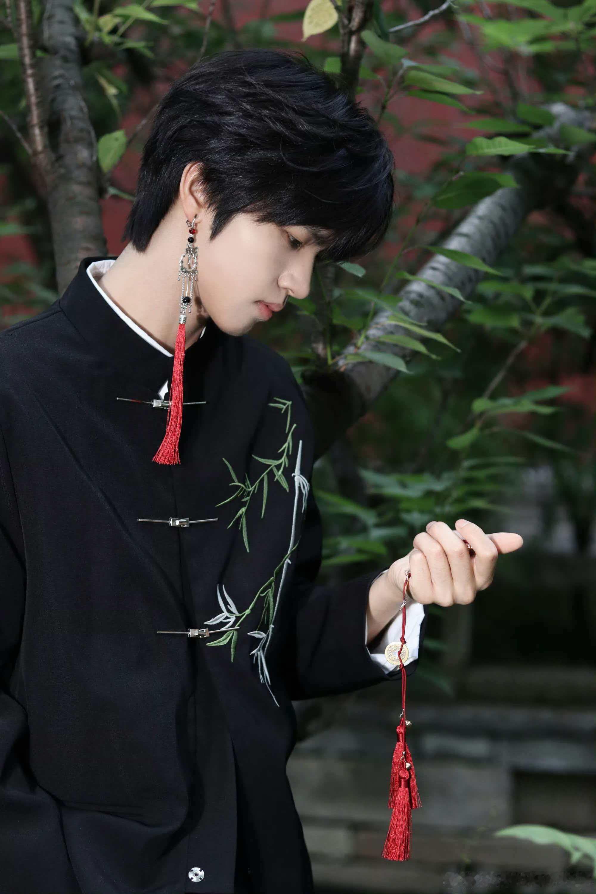 男神