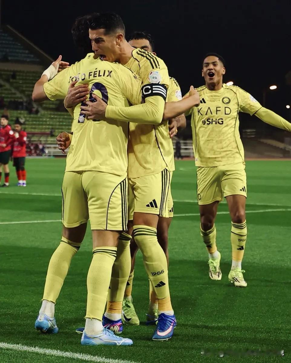 恭喜利雅得胜利！[惊喜]