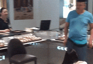 老婆；我看你如何应对 
