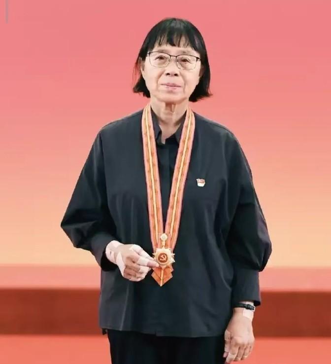 女高学生每年花2万？不是坑人吗！
细算下来，这笔钱还真不算多！别以为你家孩子一年