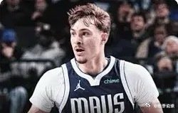 独行侠队内有3位非卖品，且都是NBA状元啊！第一位，25届选秀状元，弗拉格，他才