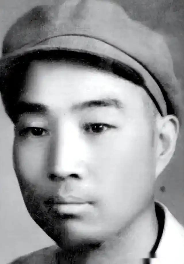 1955年深冬，时任湖南省副省长的夏如爱，匆匆赶回江苏淮阴渔沟镇的老家，为病逝的