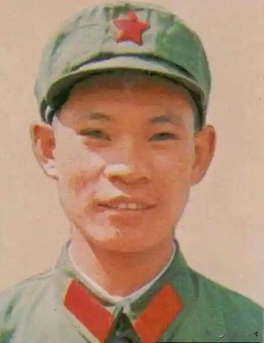 1982年，部队提拔杨国跃当班长，他死活不当。两年之后，在老山战场上，他却抢着当