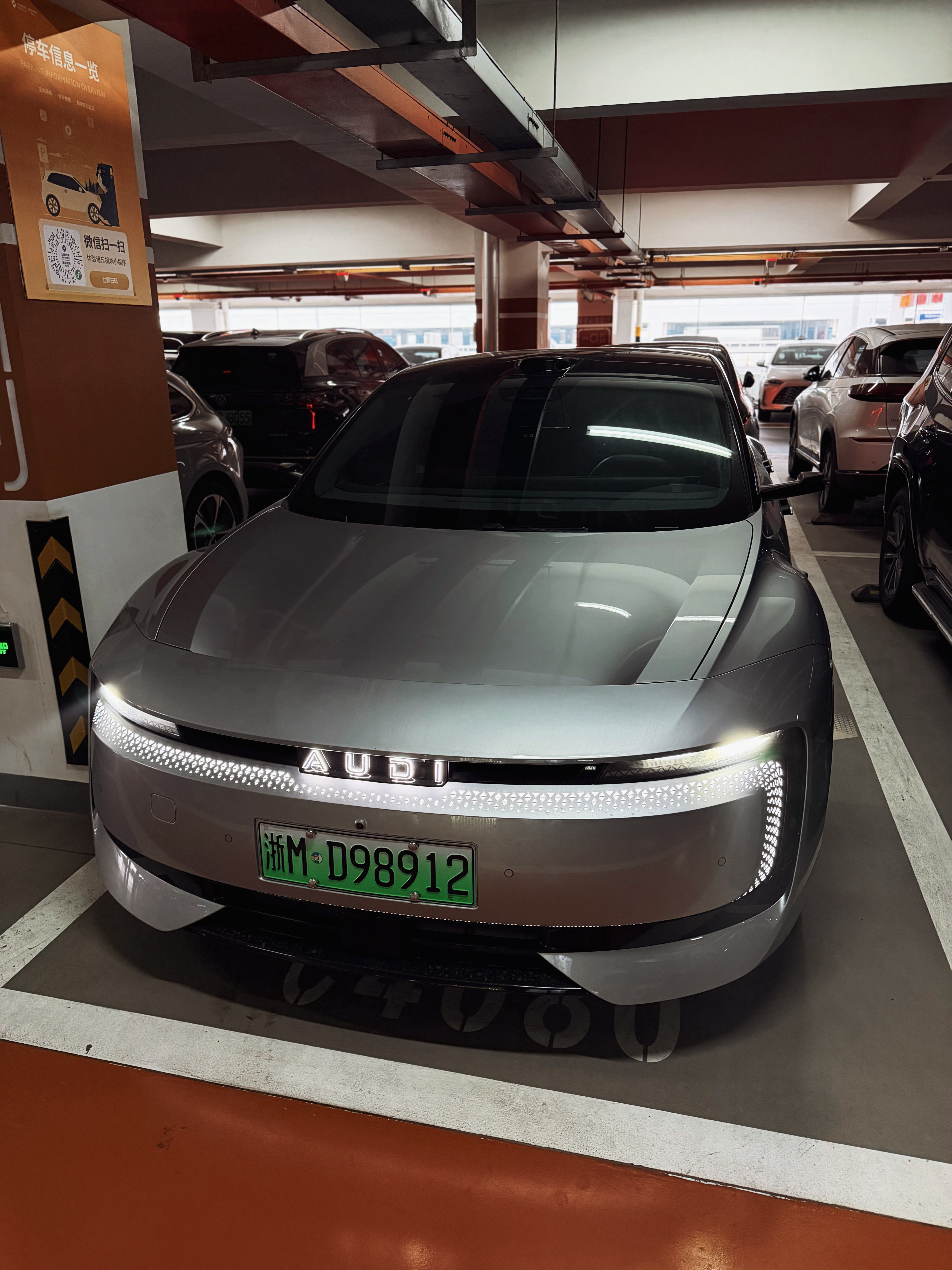 早～ 飞机转汽车，继续回家 汽场全开