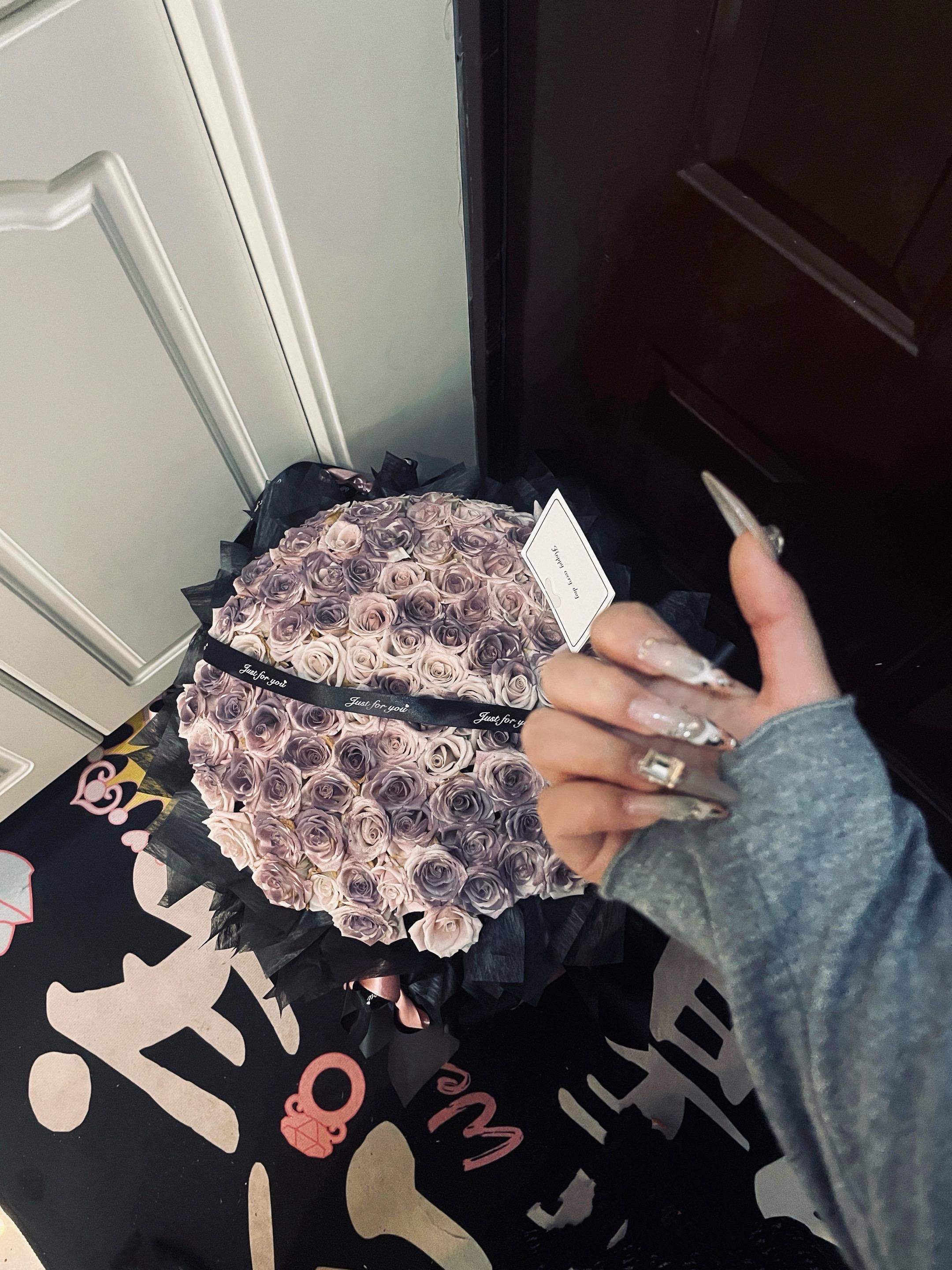 可这个世界上就是有人愿意花钱买我的开心呀🥳