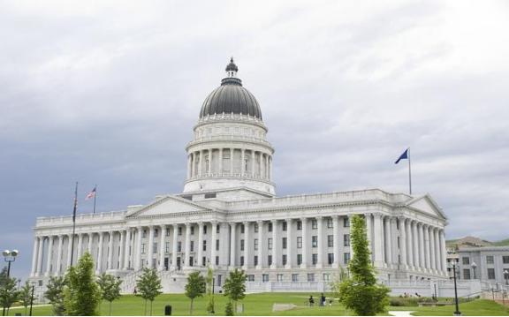 美国为何不担心自己国家发生革命？因为说白了，美国政府是真杀人，华尔街闹事的带头人