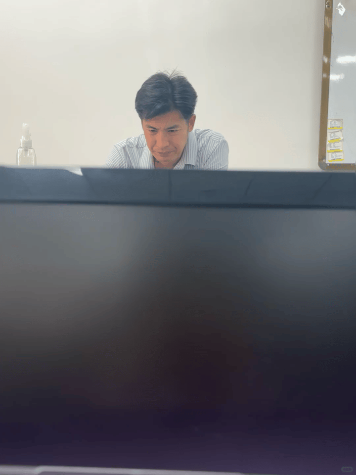 好像叔版的张凌赫 ​​​