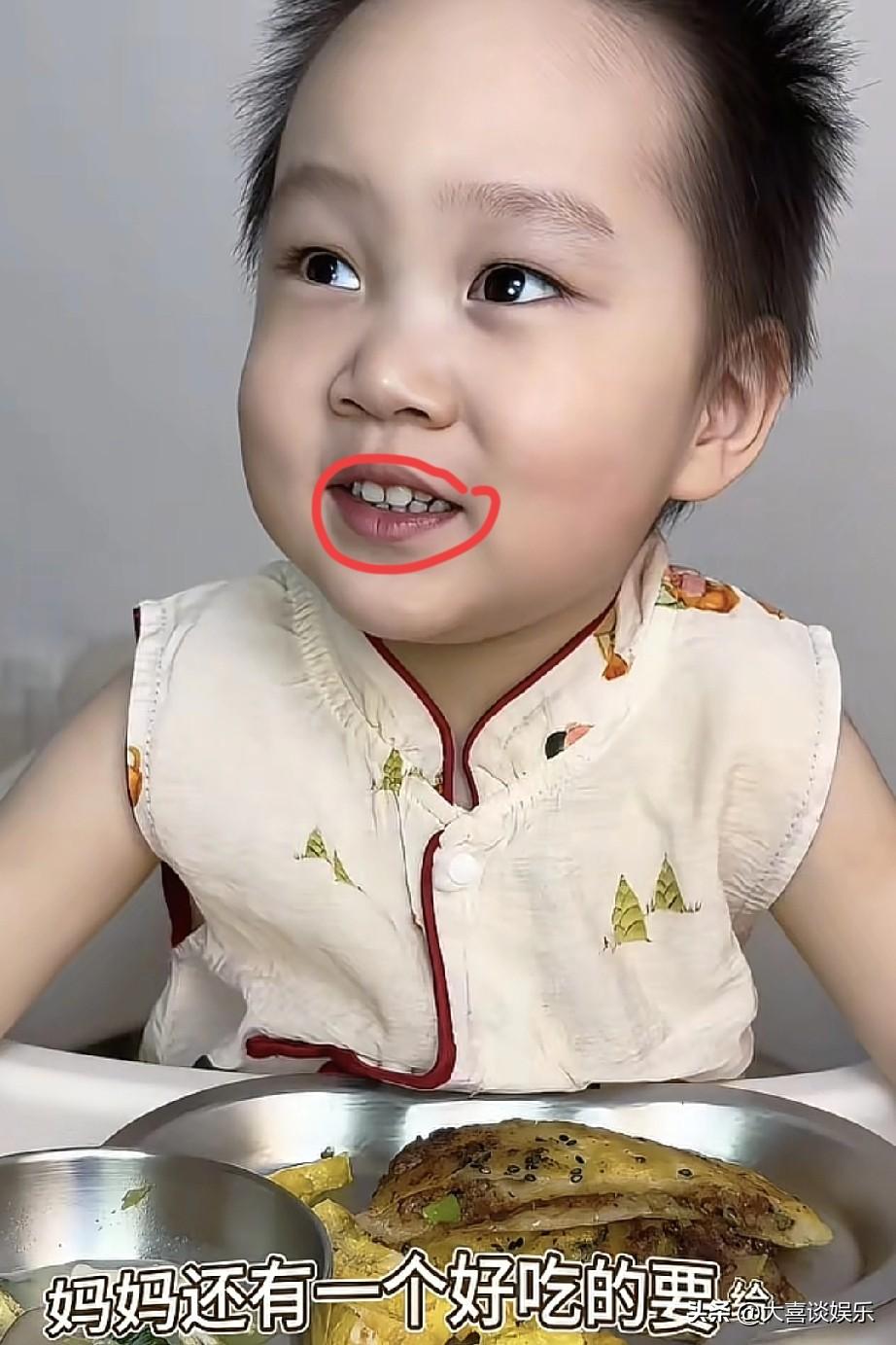 米乐妈辟谣年龄争议后，首次发吃播视频。

全网好多吃播宝宝，没有一个吃的过米乐。