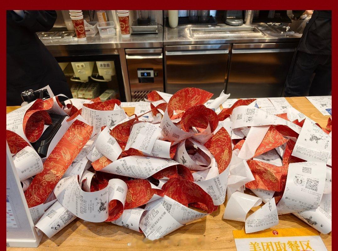 千问隔壁一到晚上又开始炸我好奇千问到到底放了多少免单卷出去 