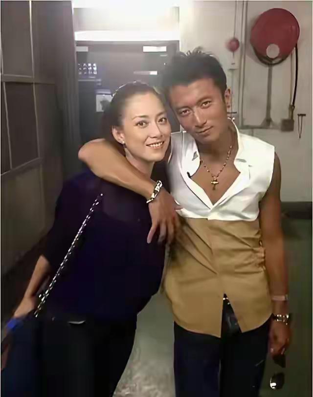 看得出来谢霆锋和霍汶希关系挺好