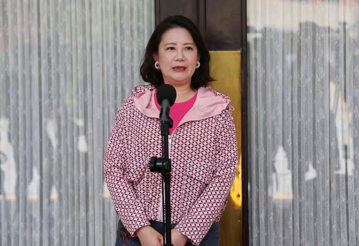 赖清德出不了台湾，“台独”分子吴思瑶点名攻击国民党！4月21日，吴思瑶放话声称，