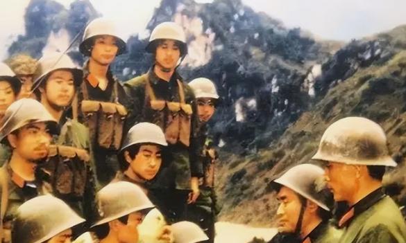 2007年，对越自卫反击战的老兵刘亮华去办低保手续，却被工作人员骂了句“不要脸”