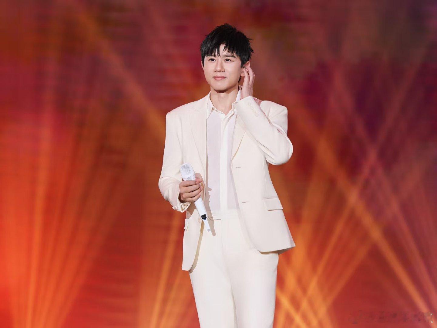 张杰献唱电影生活 “你所往，我所往，你我的主场熠熠生光”，张杰把电影的美好唱得淋