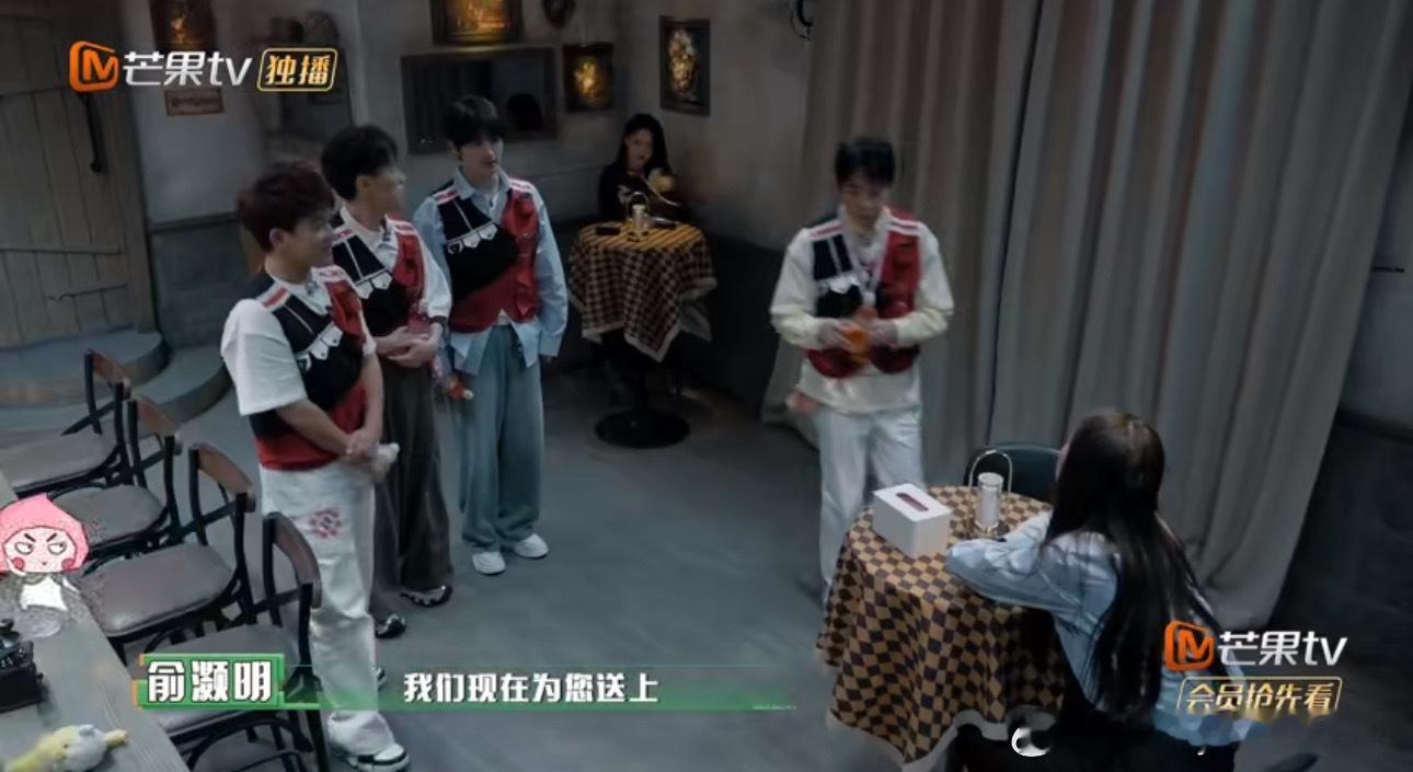 #王栎鑫吹卡祖笛为厚米团伴奏#王栎鑫吹卡祖笛为0713厚米团伴奏，简直不要太有爱