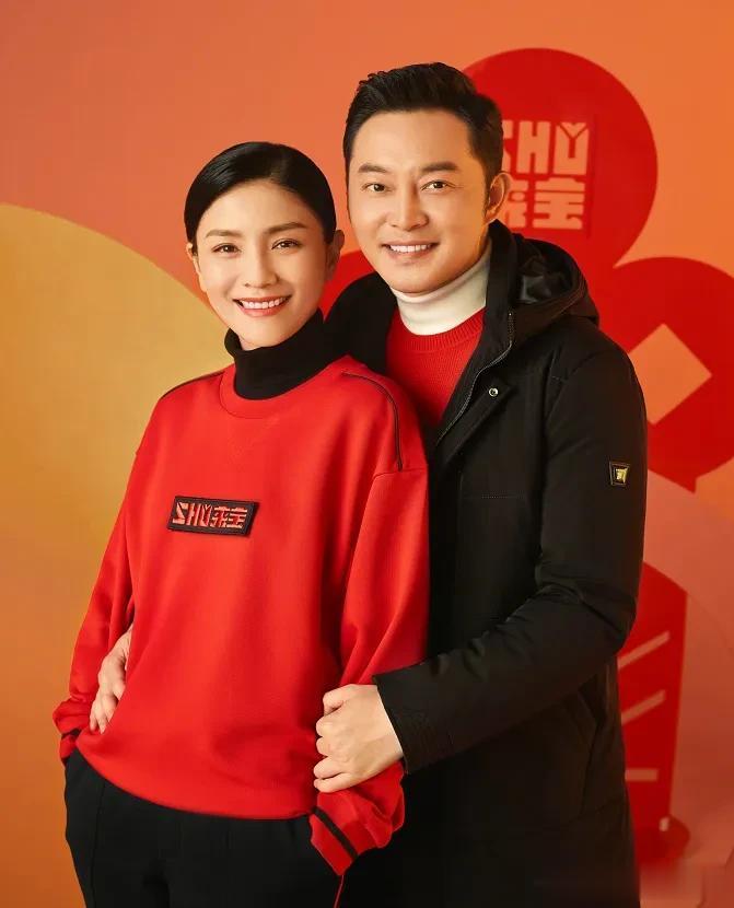 2018年，沙溢买了套200平方的大房子，房子一装修好，他就领岳父岳母过来参观，