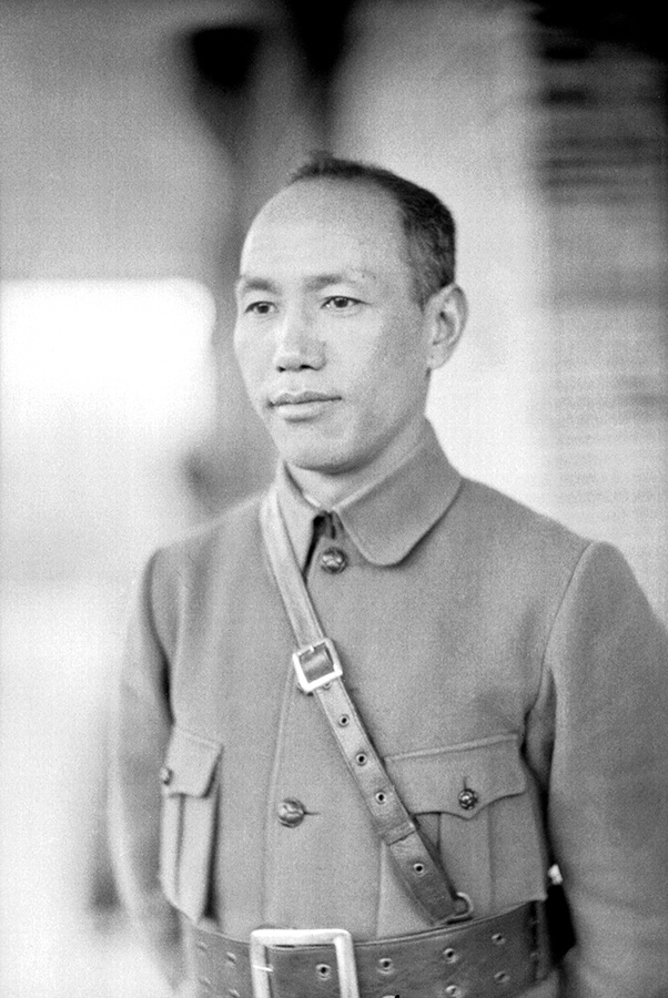 蒋介石虽屡次在日记中发誓戒色，但效果不佳。1919年3月8日，他抵达香港后当晚便