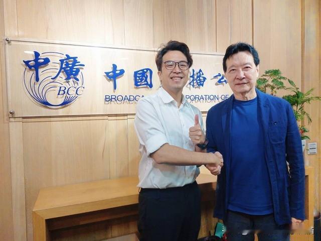 赵少康意欲何为？八天两次采访沈伯洋，恐引发蓝营支持者众怒…

眼看岛内县市长选举