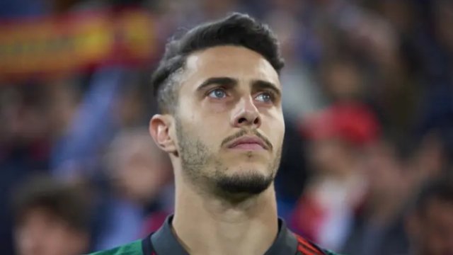 此前《都灵体育报》称那不勒斯有意免签埃尔莫索，那不勒斯俱乐部官方发布公告，确认随